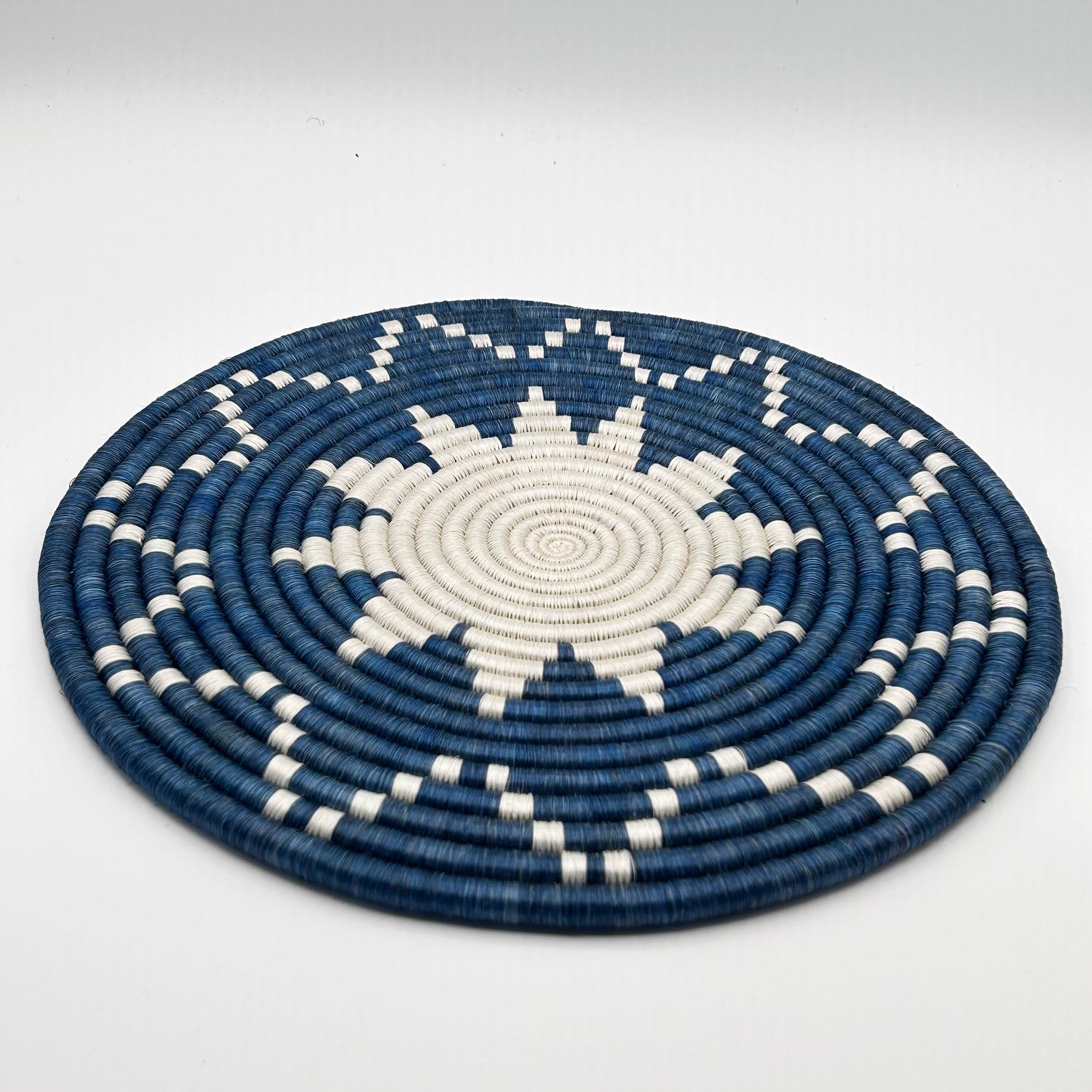 Viringo Wall Hanging - Blue & White - Medium