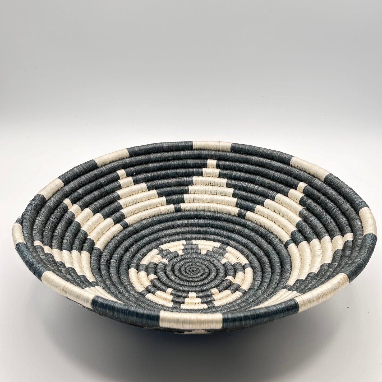 Bakuli Handwoven Bowl - Grey & White - Medium