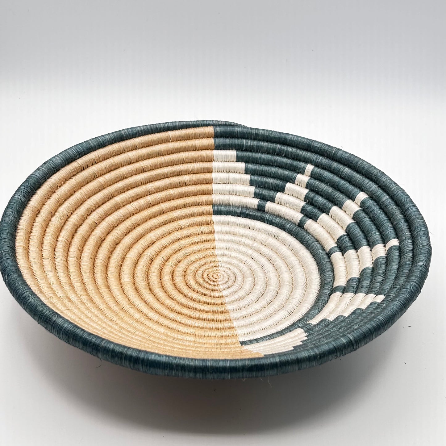 Bakuli Handwoven Bowl - Grey & Beige - Medium