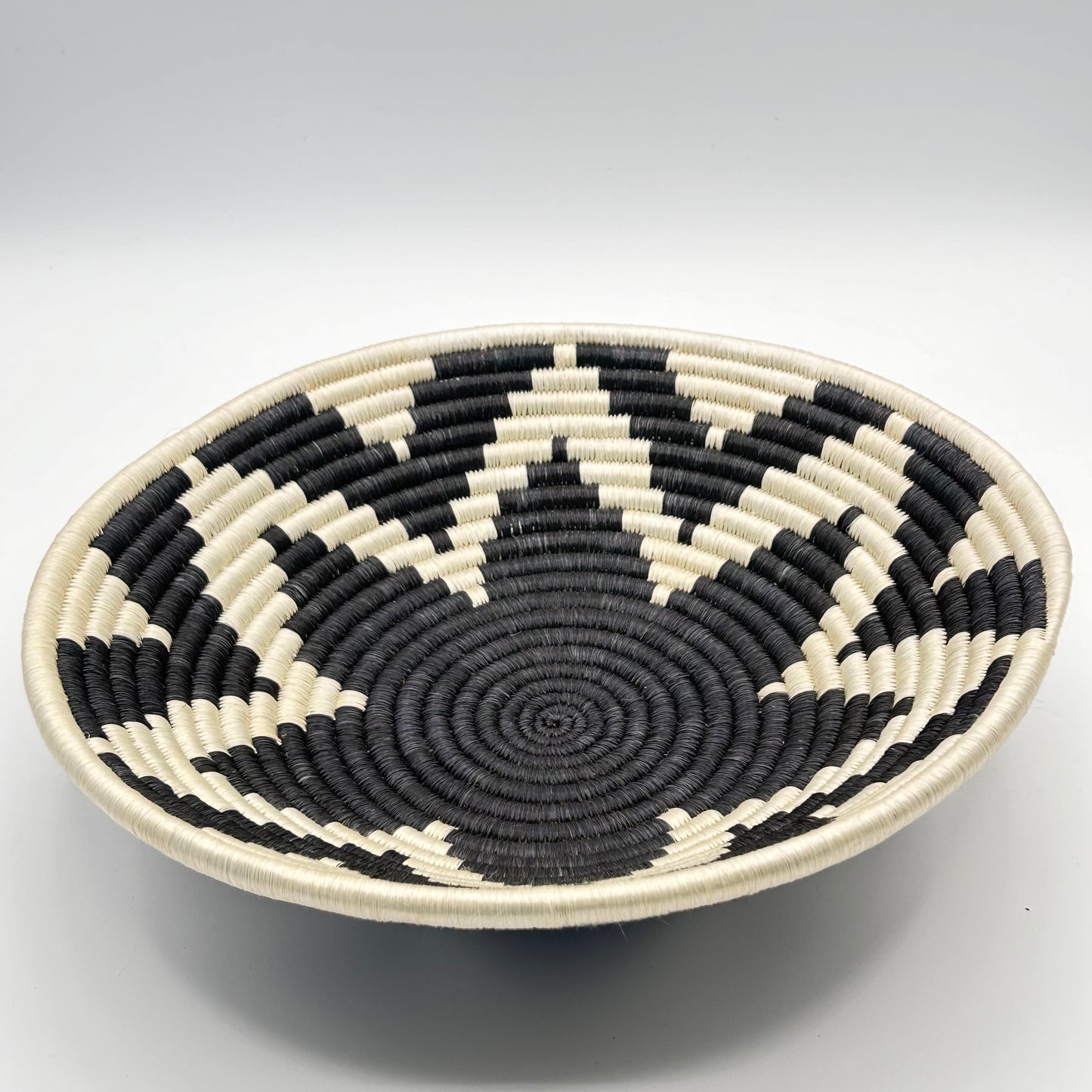 Bakuli Handwoven Bowl - Black & White - Medium