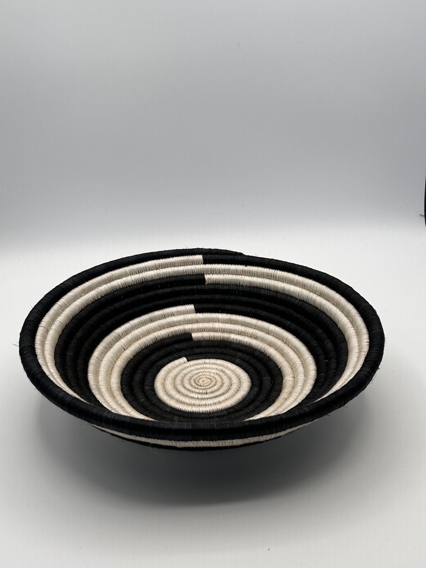 Bakuli Handwoven Bowl - Black & White - Medium